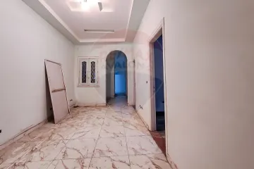 مقر إداري للإيجار 140 م الشاطبي ( خطوات من البحر )