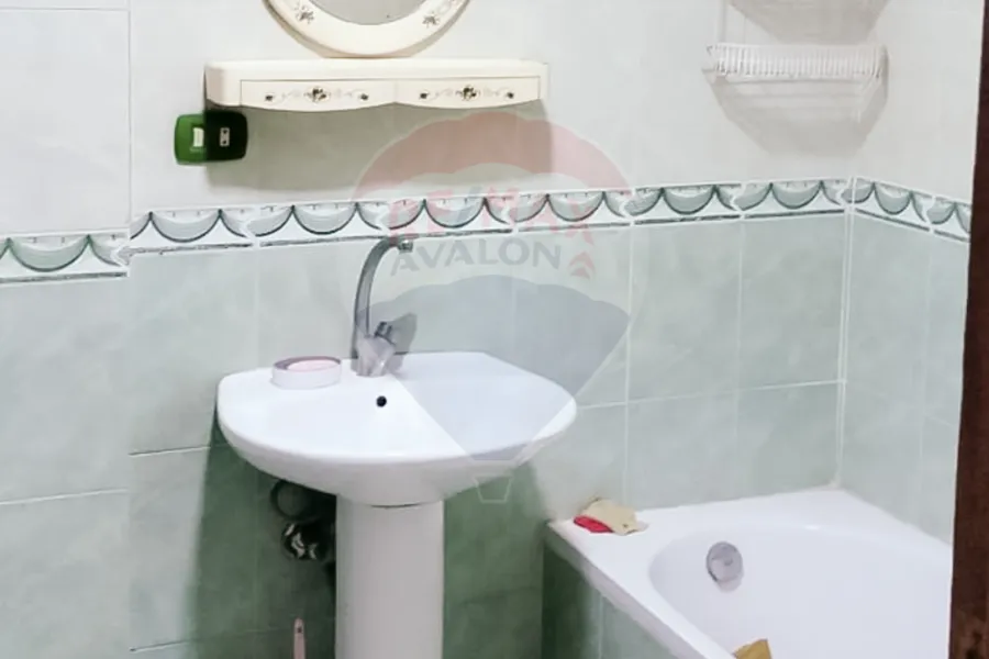 شقة للبيع 180 م ميامي (ش الأرمن)