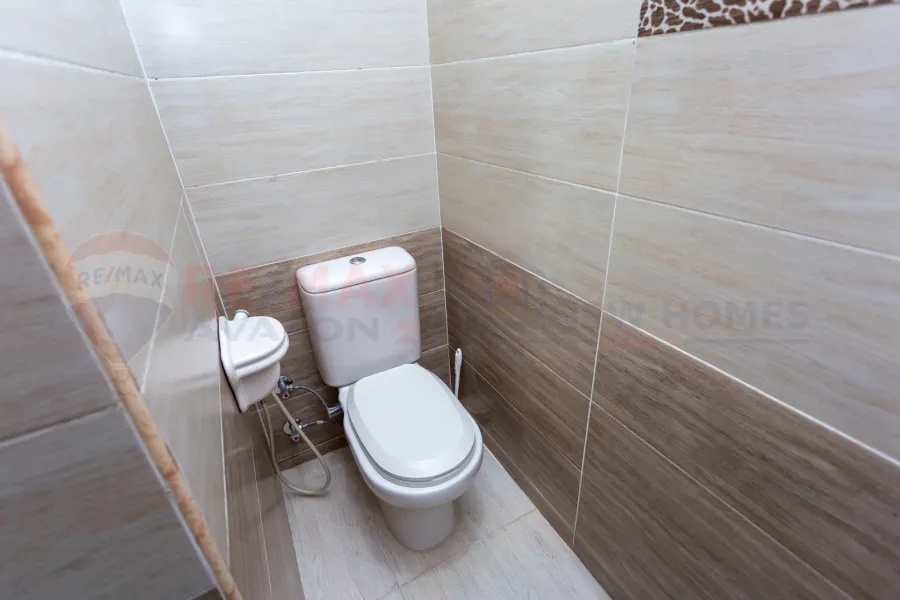 شقة للبيع 167 م سان ستيفانو (خطوات من البحر وبجوار الفورسيزون)