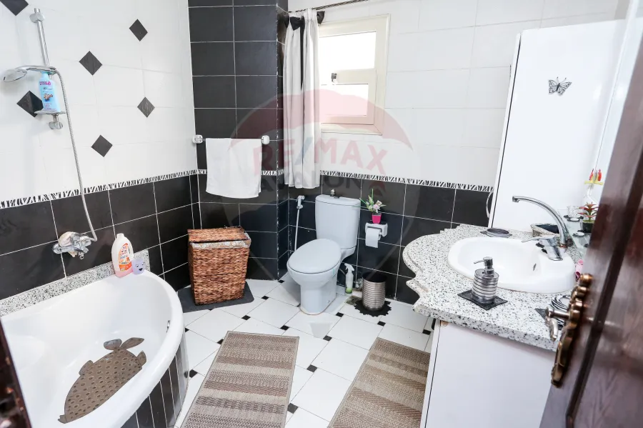 Apartment for sale 175 m Louran ( Mohamed Ezz El Arab St )