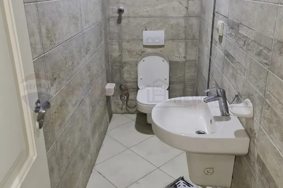 Apartment for sale 225 m Smouha (El-Gesh Towers)