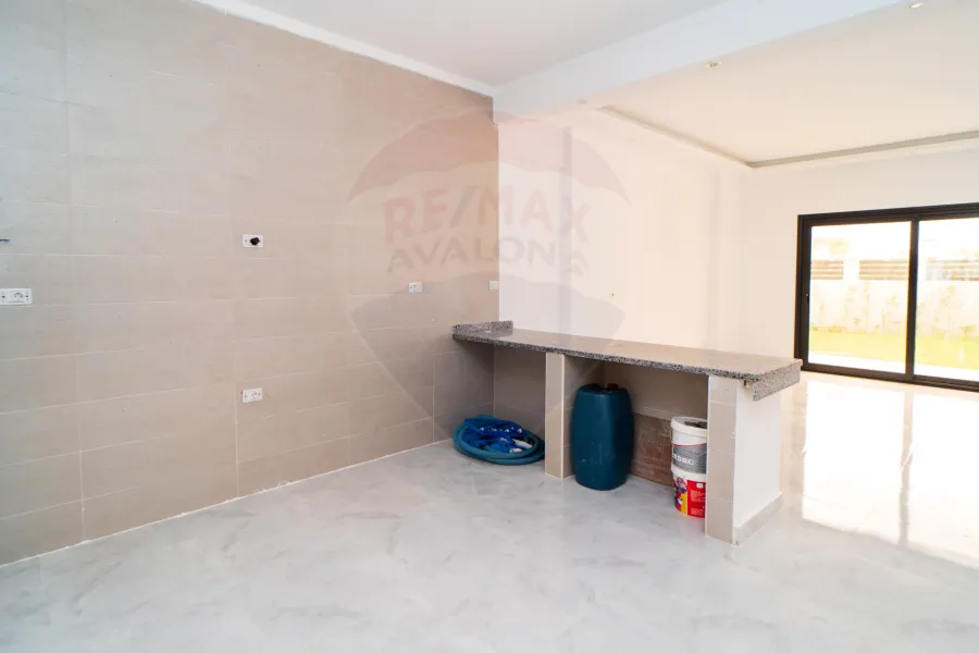 Villa for Sale 300 m King Maryot (Green Oasis Compound)