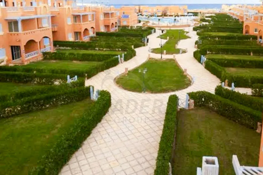 شاليه للبيع (رويال بيتش - رأس الحكمه) 80 م