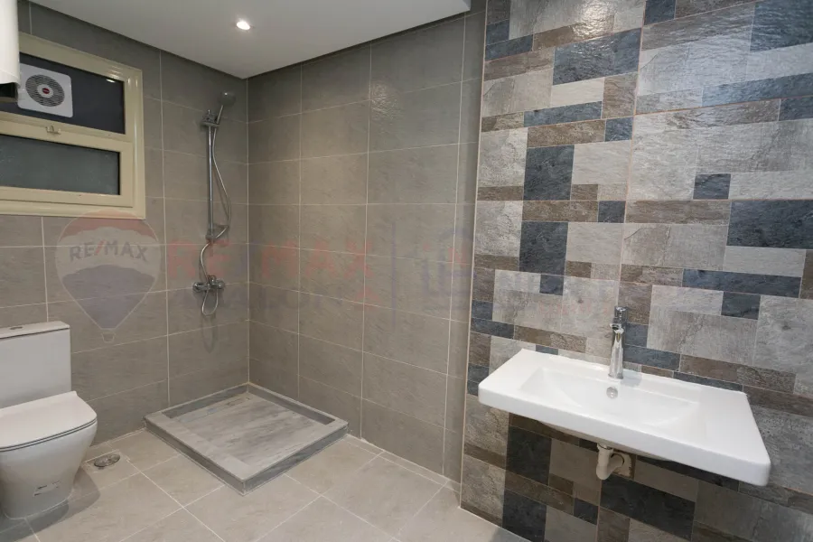 Apartment for sale 200 m Smouha (Valore El-Naql &amp;amp; El-Handasa St.)