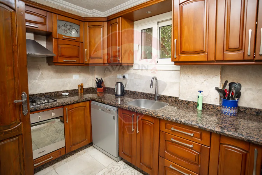 Villa for sale 425 m King Mariout (Lakeside Compound)