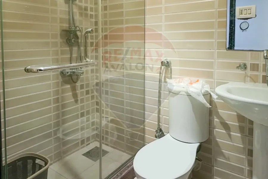 شقة للبيع 138 م بوكلي (أمام فتح الله ستانلي)