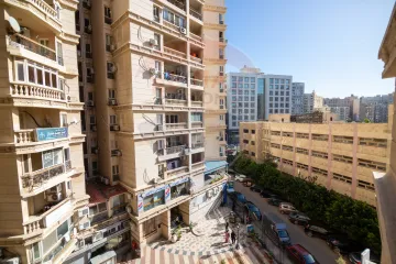 شقة للإيجار 243 م سموحة (تاني نمرة من شارع فوزي معاذ)