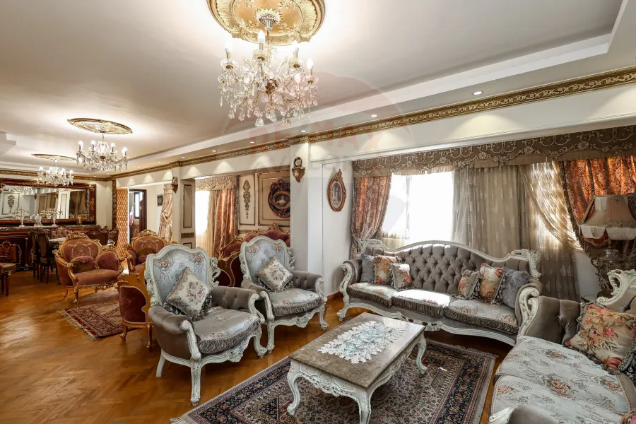 Apartment for sale 200 m Gleem ( second number of Abu Qir St. )