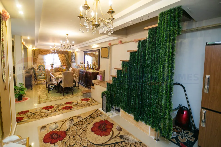 شقة دوبلكس للبيع 220 م سبورتنج (متفرع من ش أبو قير)