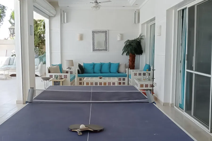 فيلا ستاند الون للإيجار المفروش (الفنانين - سيدي عبد الرحمن) 1,200 م