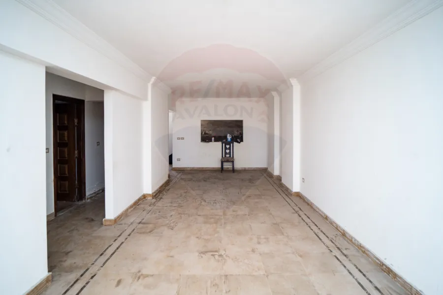 شقة للبيع 200 م الابراهيمية (شارع أبو قير مباشرة)