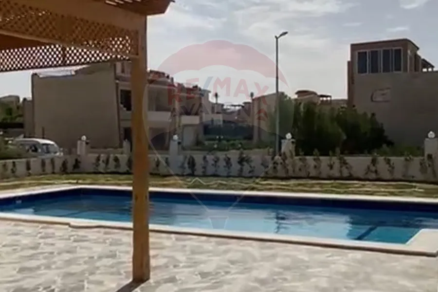 فيلا للبيع (رامتان) 500 م