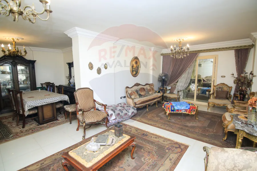 Apartment for sale 210 m Gleem (branching from the sea)