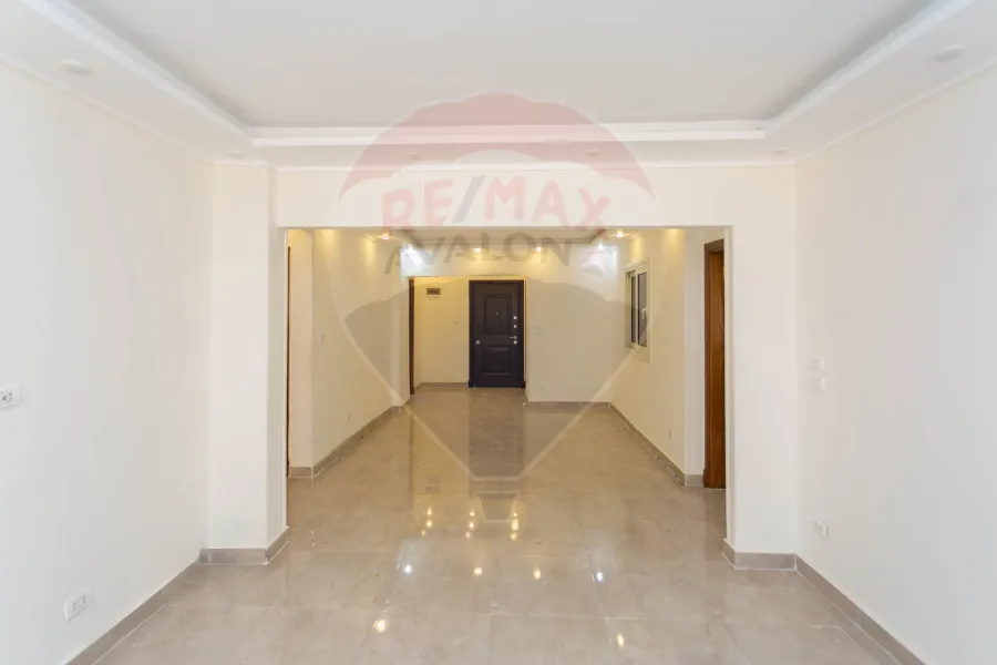 شقة للبيع 150 م لوران (متفرع من ش الإقبال)