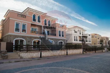 فيلا توين هاوس للبيع 334 م كينج مريوط (جيوار)