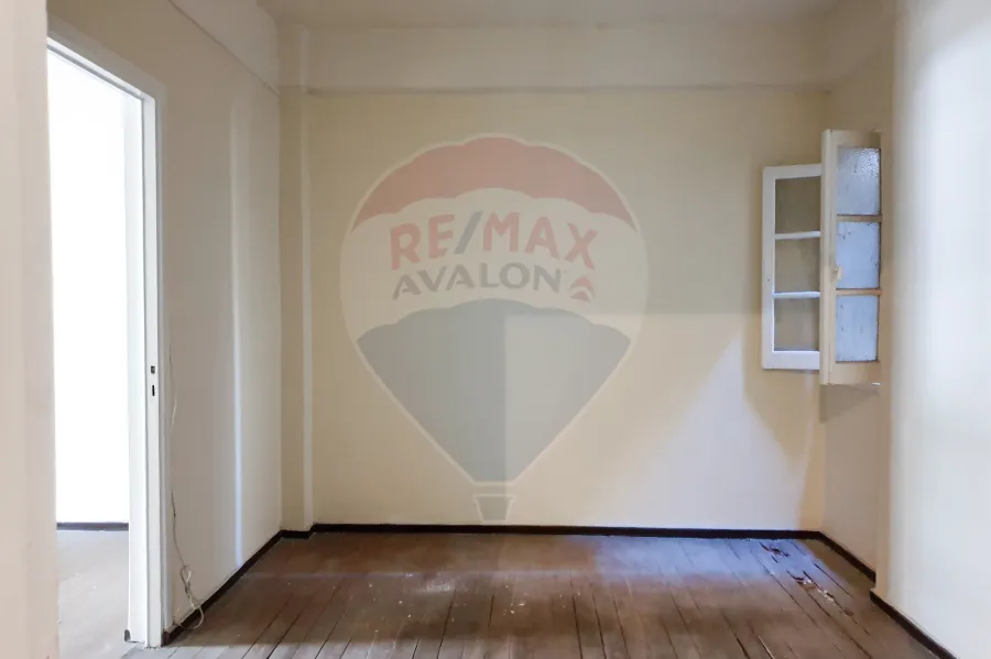 مقر إداري للإيجار 90 م الإبراهيمية (ش أبو قير الرئيسي)