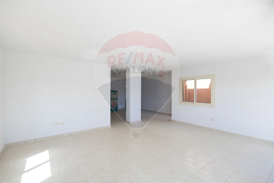 شاليه للبيع الساحل (سيدى عبد الرحمن - قرية اجورا)