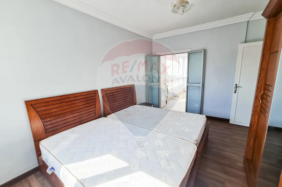 شقة للايجار 130 م مصطفي كامل (عمارات مساكن الضباط)