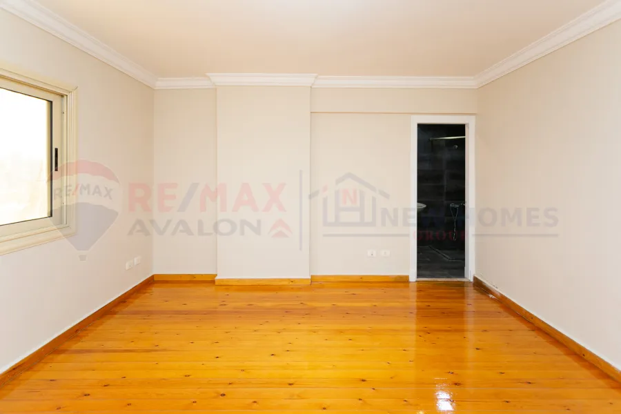 شقة للبيع 195 م كفر عبده (خطوات من سانت جيني - برج براند)