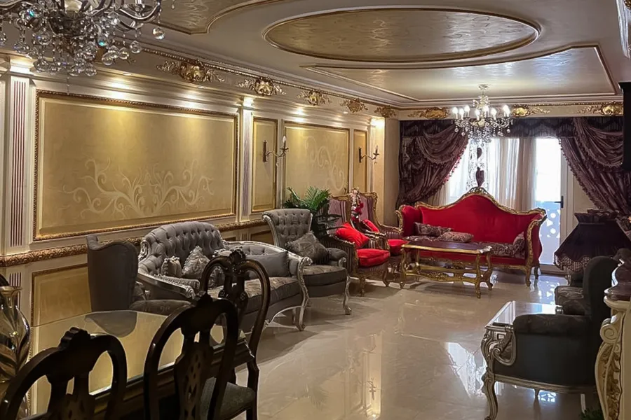 شقة للبيع 250 م سموحة (توت عنخ امون - ابراج كيروسيز)