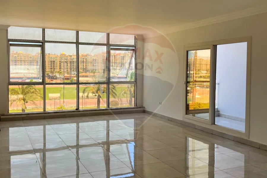 شقة للبيع 206 م سموحة (جراند فيو)