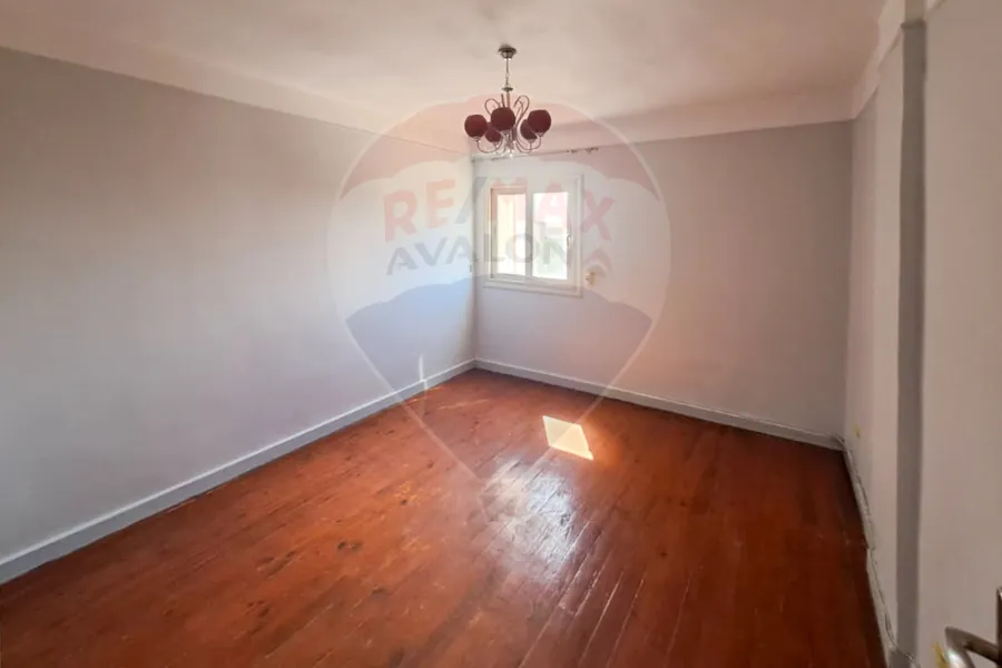 شقة للإيجار 145 م سموحة (ش فكتور عمانويل - اخر ش زهران)