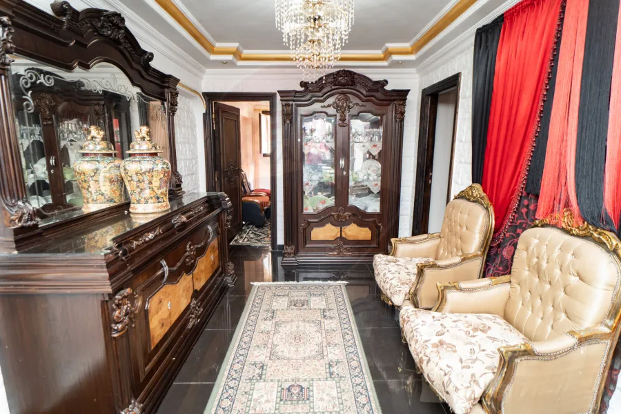 شقة دوبلكس للبيع 300 م سيدي بشر (خلف ش الصاغ محمد عبد السلام)