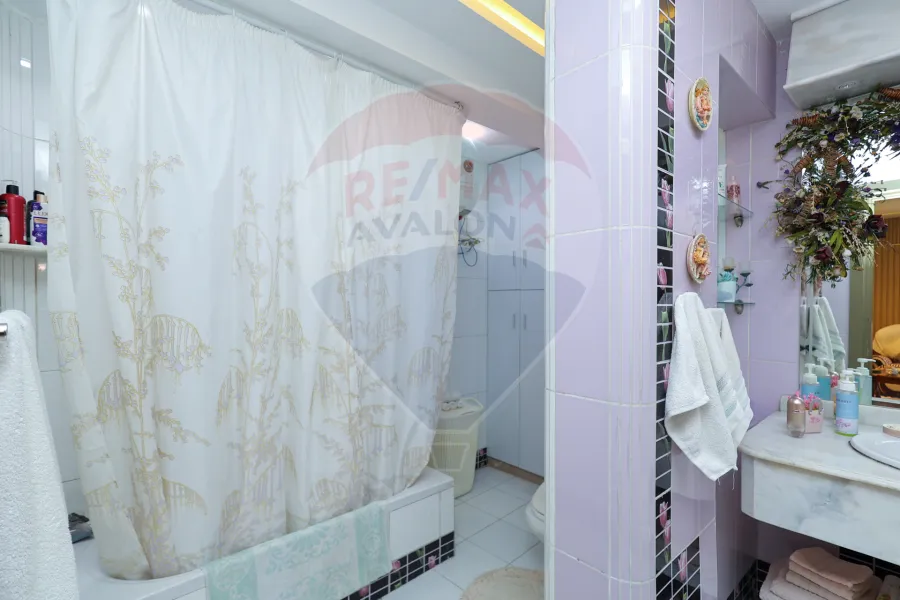 Apartment for rent 150 m Stanly (Directly on the sea)