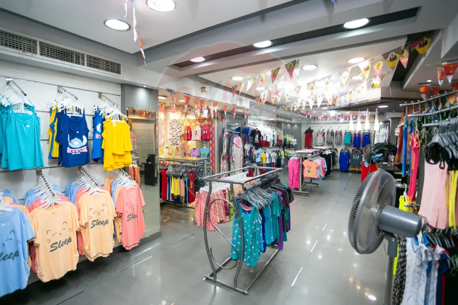 محل للبيع 110 م الابراهيمية (مول مينا - ش اللاجيتيه)