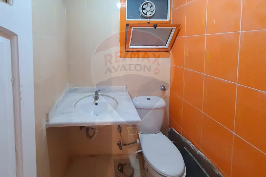 شقة للبيع 130 م  سموحة (متفرع من ش النصر)