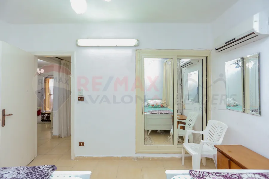 Apartment for sale 125 m Al-Maamoura Al-shatea (Al-Nasr St. - Steps from the sea)