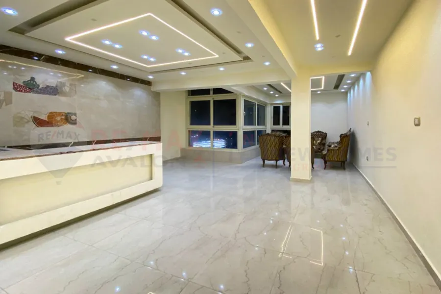 Apartment for sale 150 m Gleem (directly on the sea)