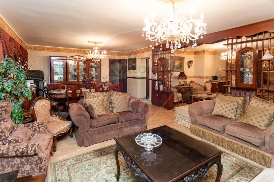 Apartment for sale 210 m Louran (Mahmoud Sedqy St)