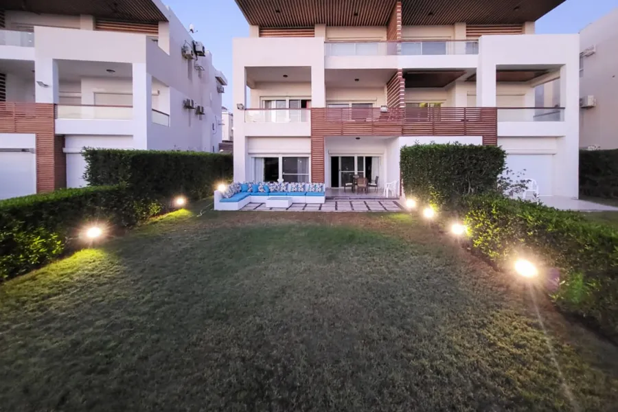 دوبلكس أرضي بجاردن  للبيع (أمواج - سيدي عبدالرحمن) 200 م