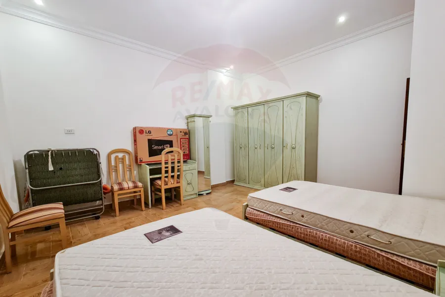 فيلا للبيع 1,650 م كينج مريوط (خلف الديزرت هوم)