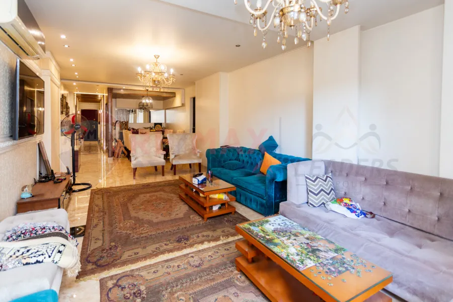 Apartment for sale 182 m Gleem (branching from the sea)