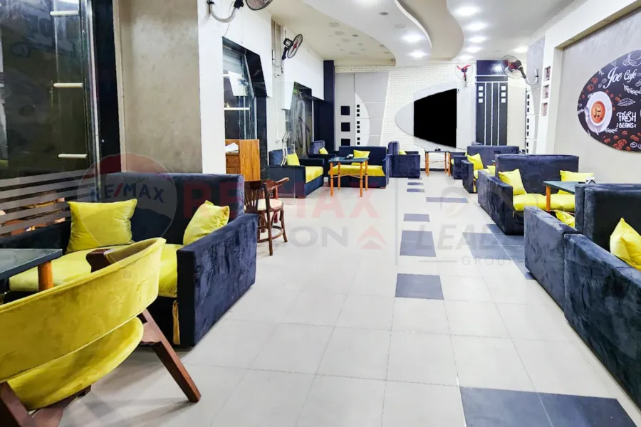 Shop for rent 237 m Sidi Bishr (Mosque Sidi Bishr Bahri St)