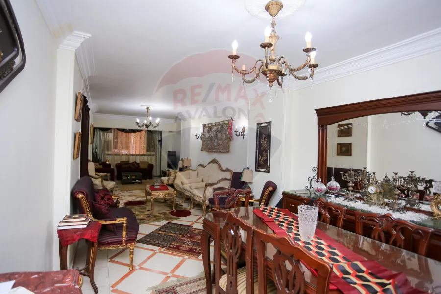 شقة للبيع 113 م زيزينيا (ش ابراهيم العطار)