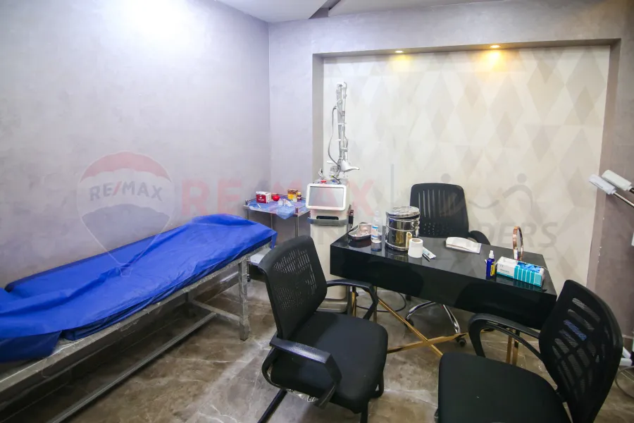 Administrative apartment for sale 185 m Smouha (Fawzy Moaz St. - Brand Building)