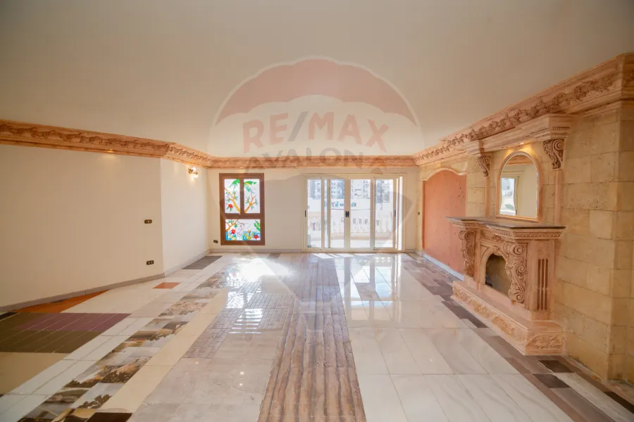 Apartment for rent 243 m Smouha (The second number from Fawzi Moaz St.)