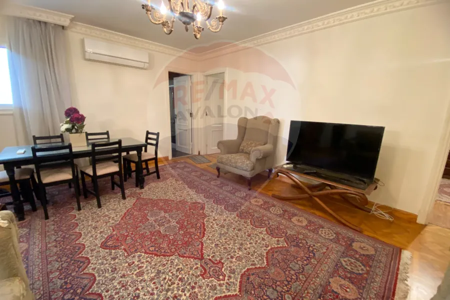 شقة للايجار المفروش 270 م سموحة (ش بهاء الدين الغتوري)