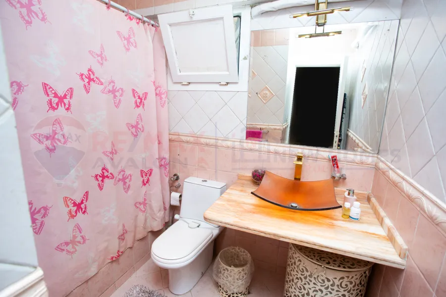 Apartment for sale 206 m Smouha (steps from Fawzy Moaaz St - brand building)