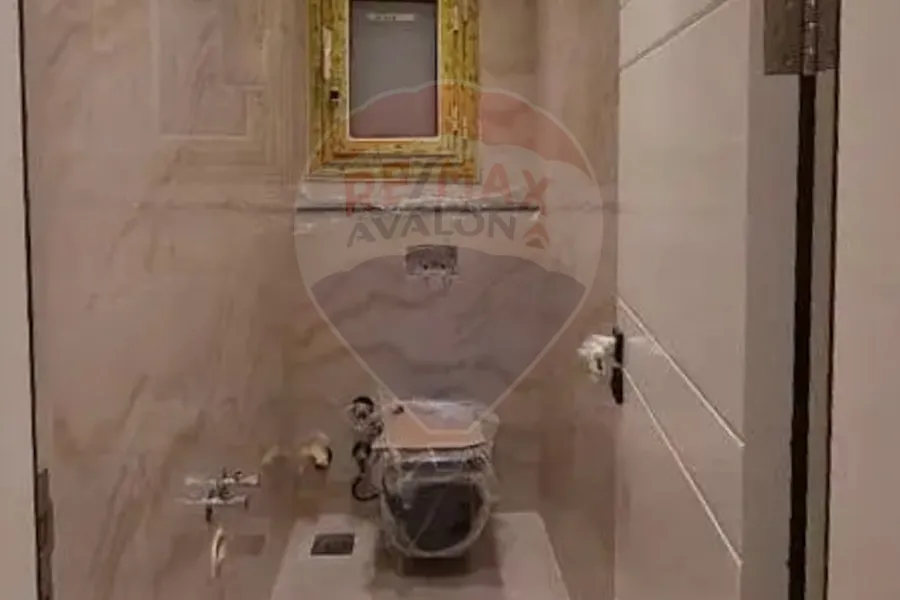 شقة للبيع 138 م سموحة (حدائق السرايا)