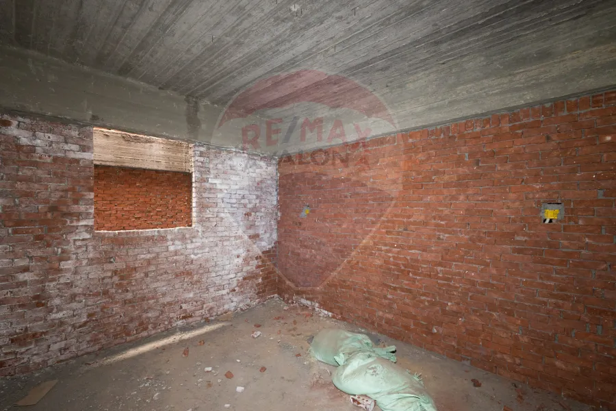 Apartment For sale 165 m San Stefano (steps from the tram)