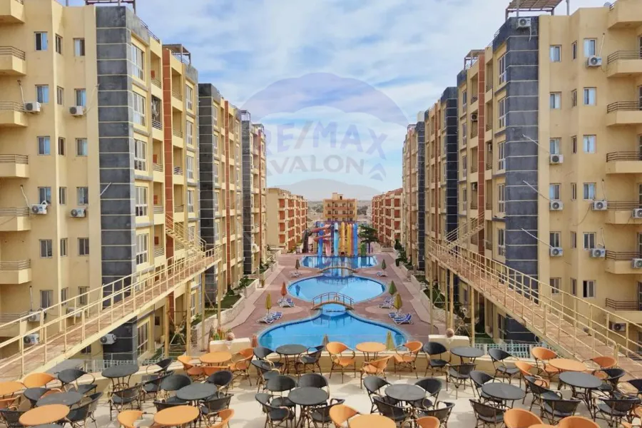 Chalet + Roof for Sale (Retal View) 105 m