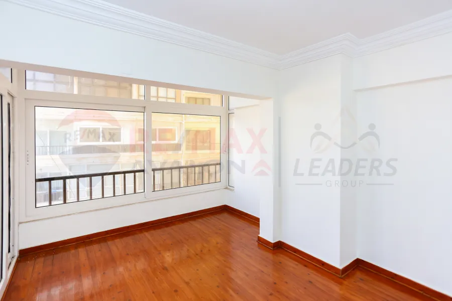 Apartment for sale 180 m Montazah (Sheraton Towers)