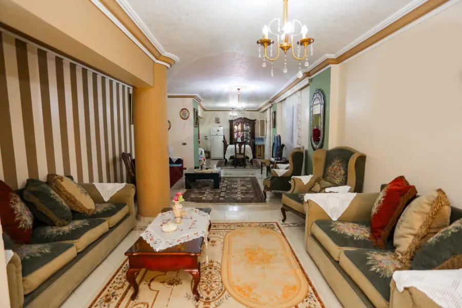 Apartment for sale 180 m Sidi Bishr (khaled ebn el walid St - steps from mohamed nagib st)