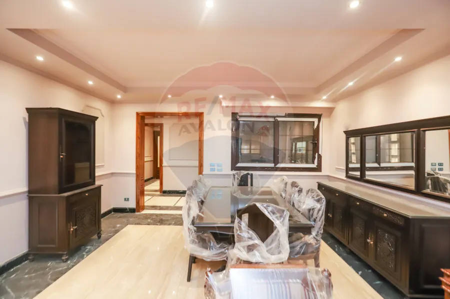 شقة للبيع 315م كفر عبده (ش أمير البحار)