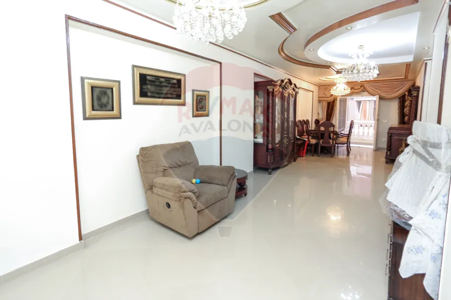 شقة للبيع 135 م ميامي (ش مسجد الرياض)