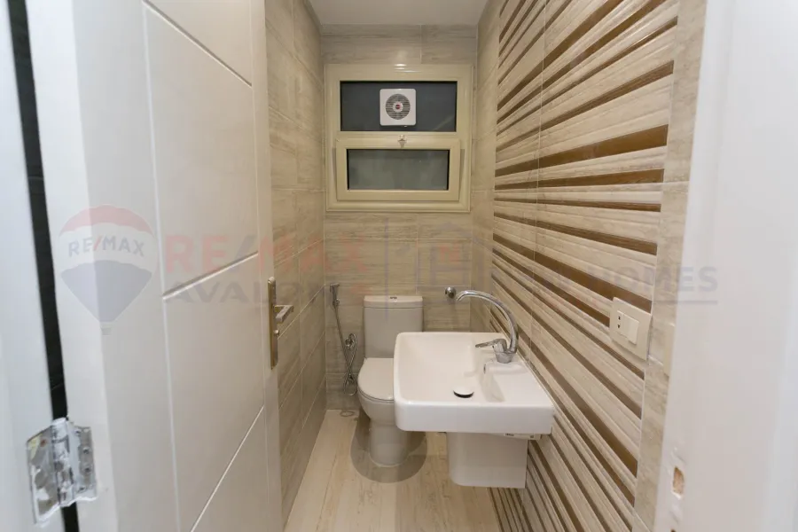 Apartment for sale 200 m Smouha (Valore El-Naql &amp;amp; El-Handasa St.)